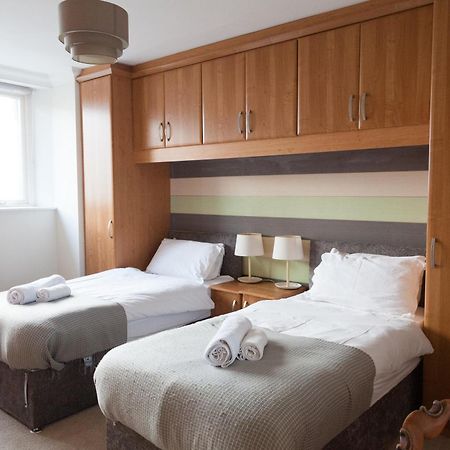 Weekly & Monthly Stays In Penthouse For Contractors Or Leisure Single Or Superking Beds Available Бёкенхэд Экстерьер фото